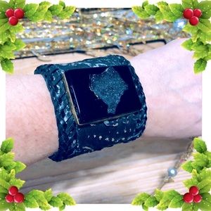 Gift This! Gorgeous Leather Druzy Cuff
